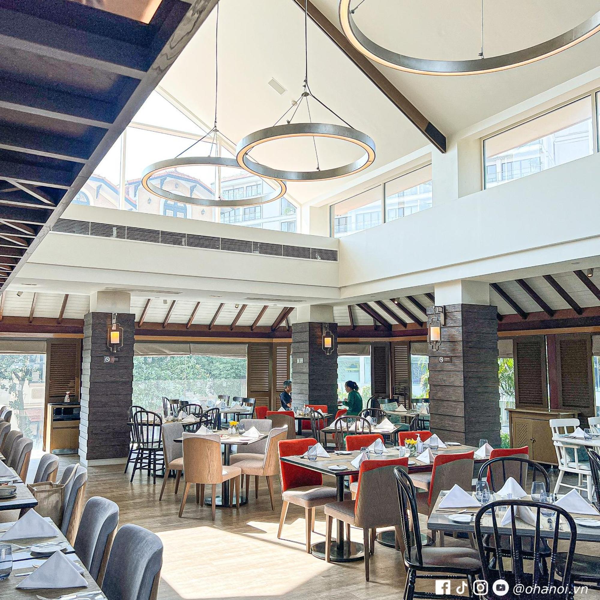 Отель Pan Pacific 5*